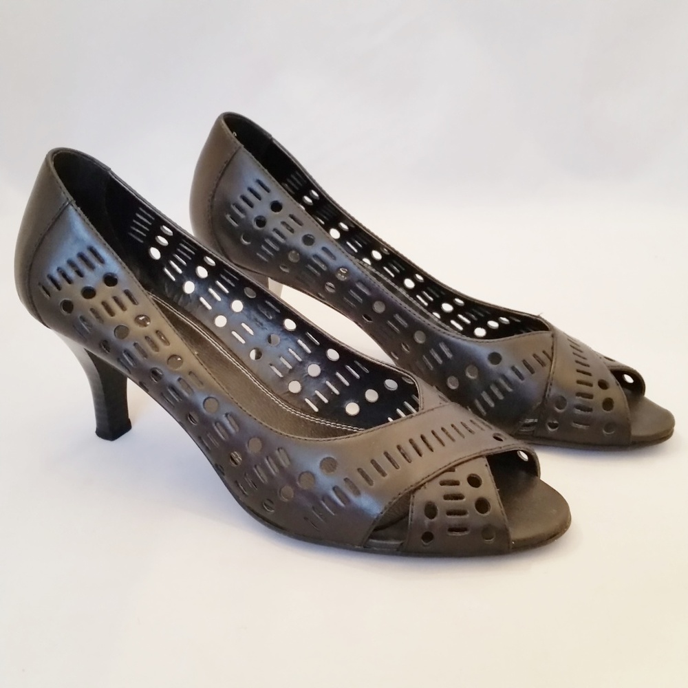 Liz Claiborne Black Leather Open Toe Pumps Heels